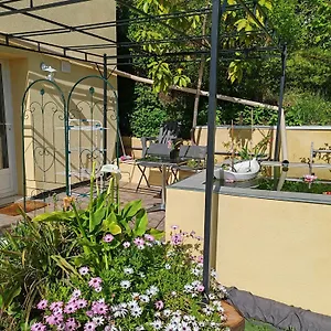 Aurore En Rez De Jardin Avec Parking Gratuit Vence